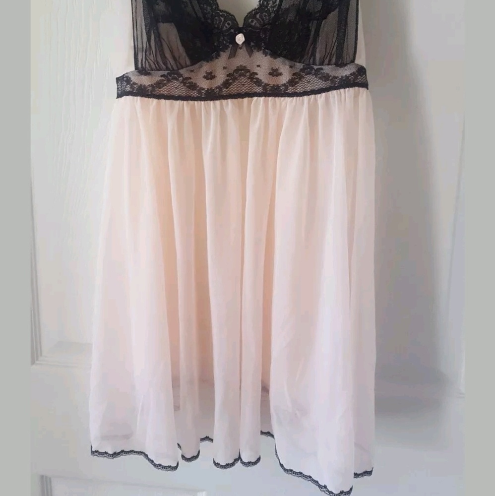 Betsy Johnson Intimates Chiffon Nightgown Sz L - Picture 2 of 7